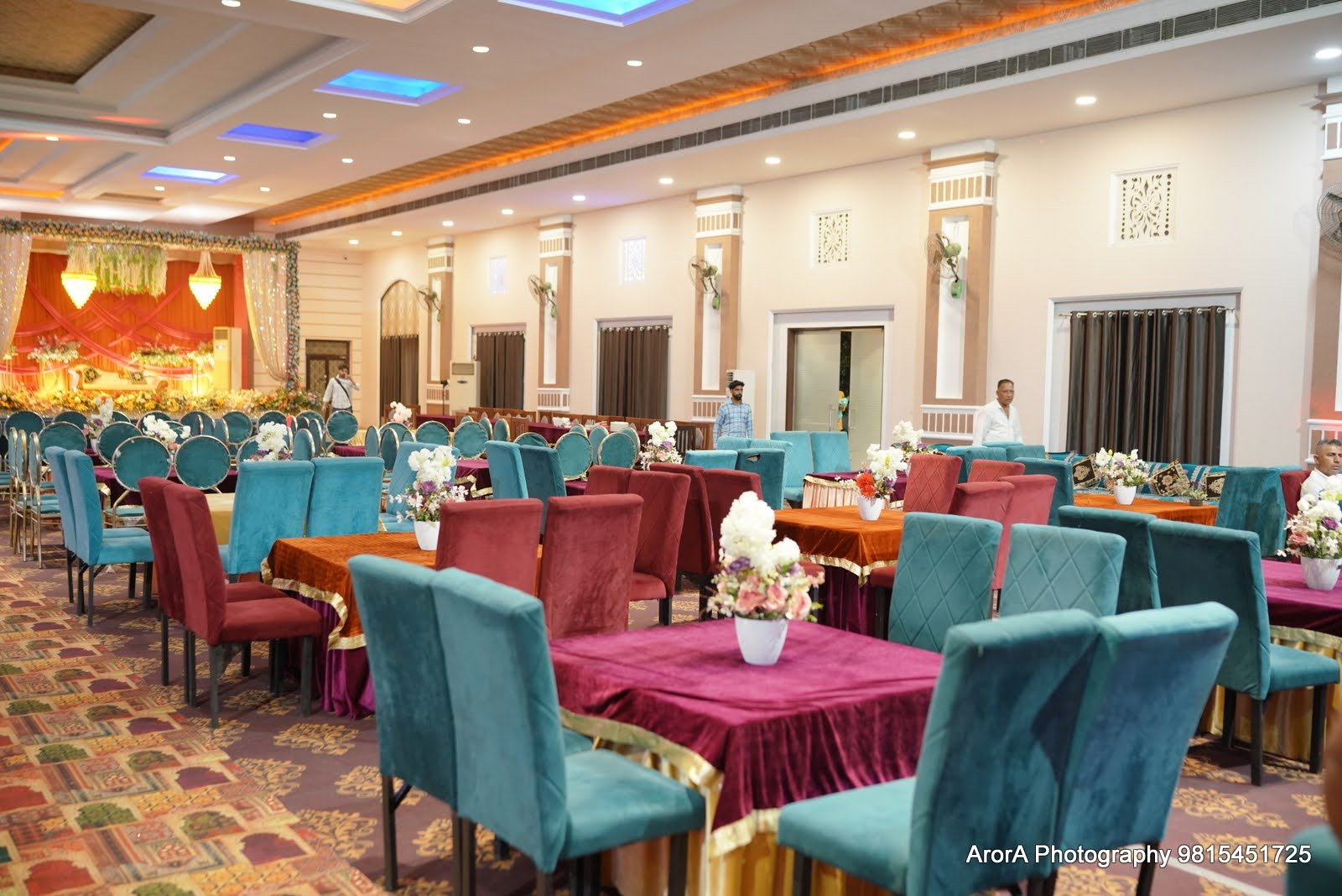 Banquet hall arrangement